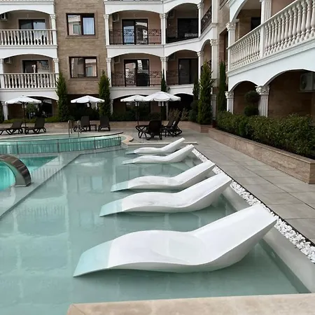 Valencia Gardens Apartment Nesebar
